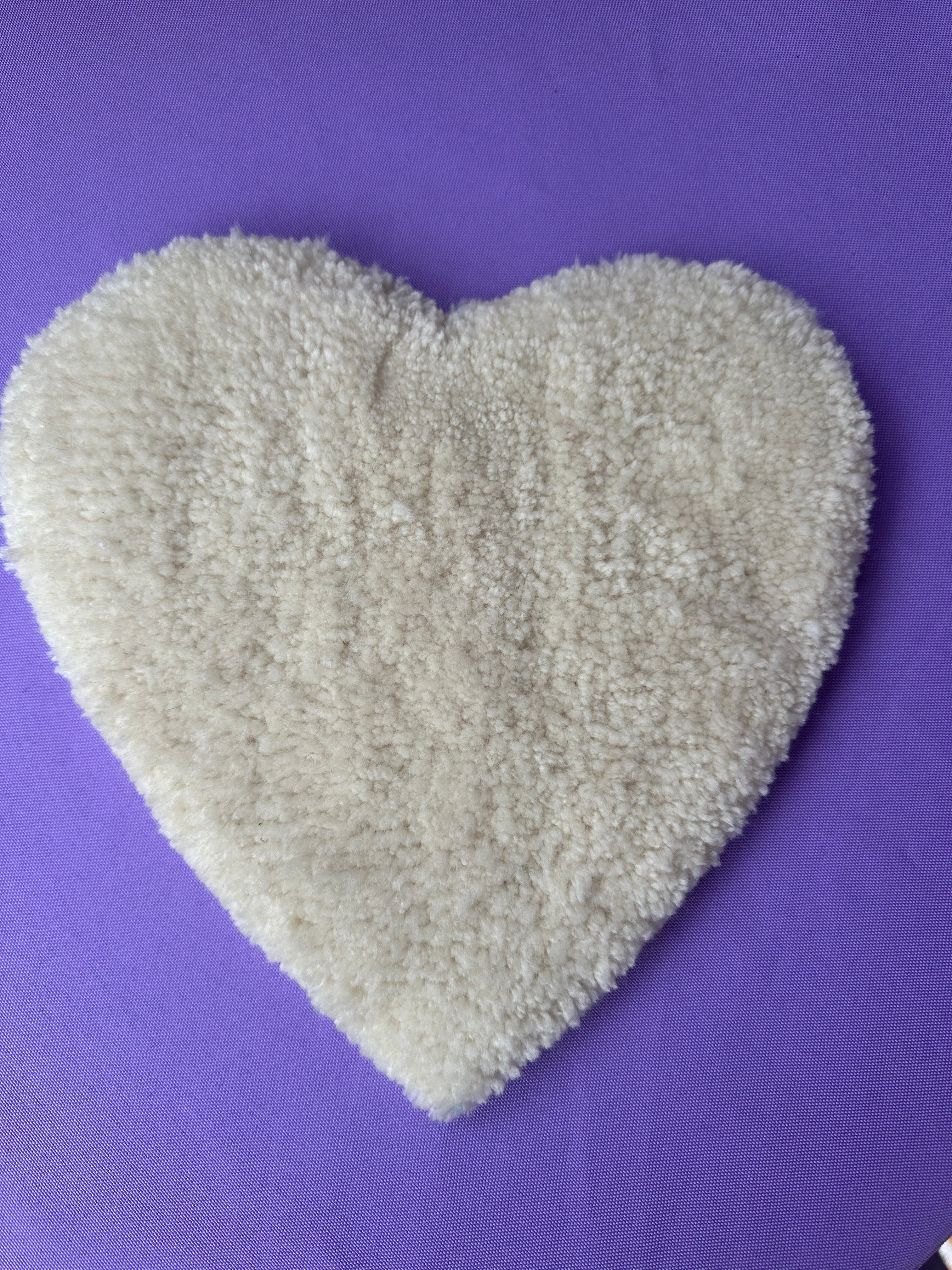 Tufted HEART ART