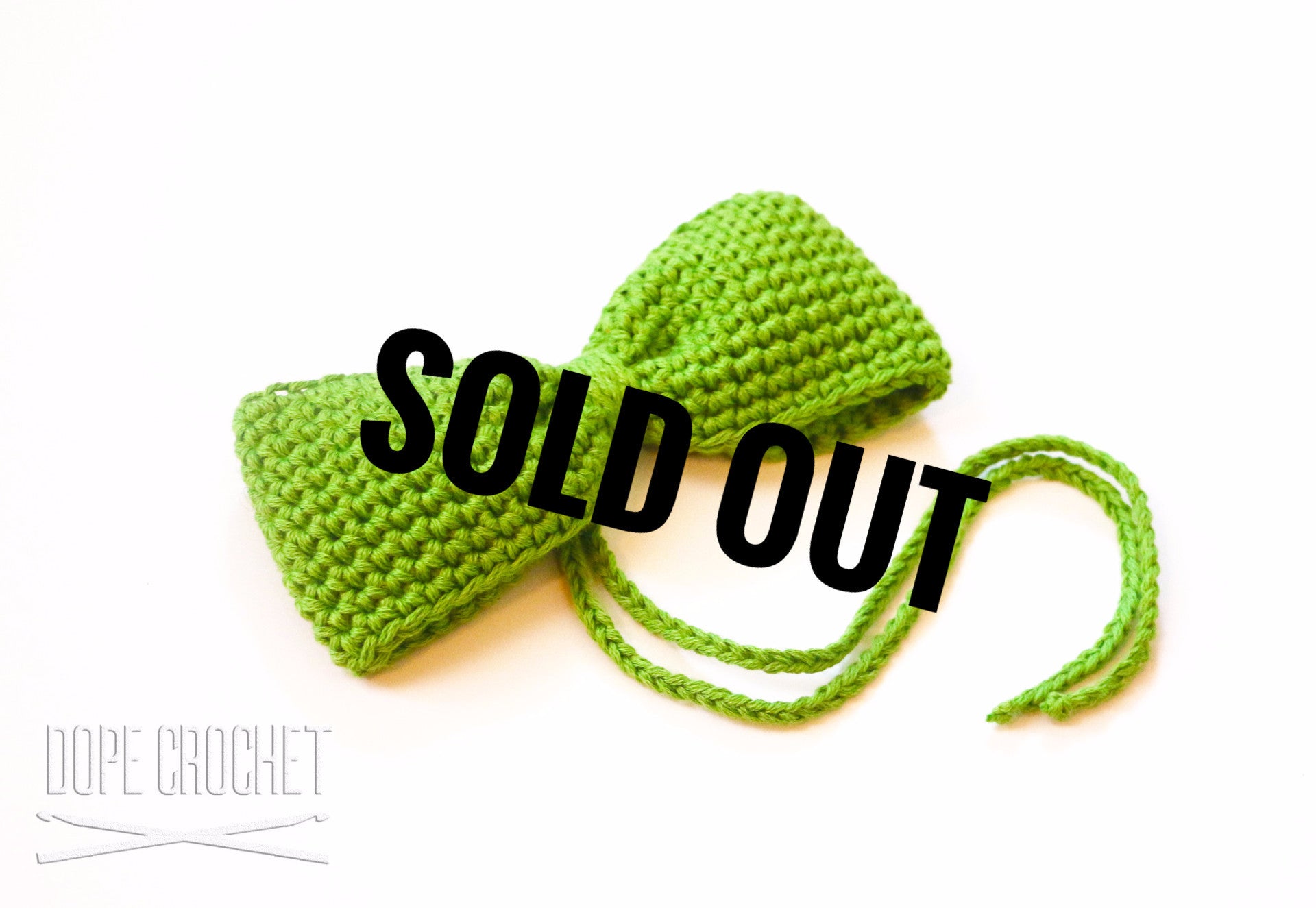 BOYFRIEND Crochet Bow Tie