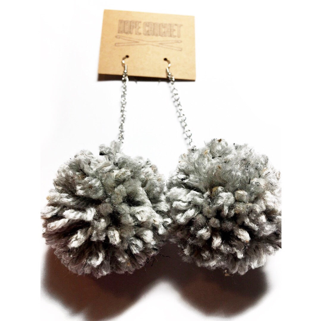 POM POM Earrings - Medium POM POM Earrings